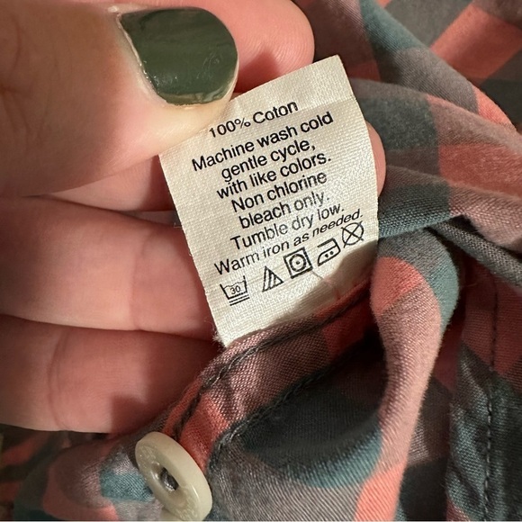 J.CREW Slim Washed Button Down Shirt Men’s Size Medium Red & Faded Blue - Picture 11 of 11